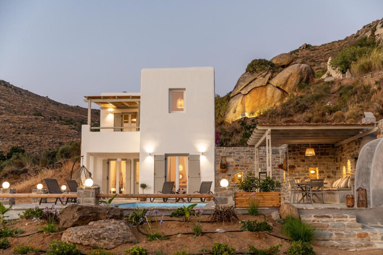 Pleiades Naxos * Αγγίδια